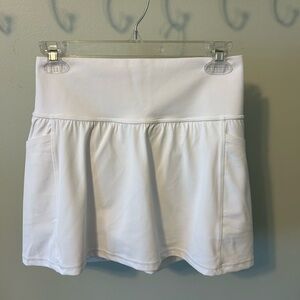 NWT Athleta Salutation Stash 14.5” White Skort